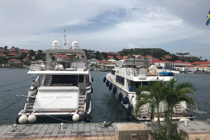 Saint-Barth - port yachts quai